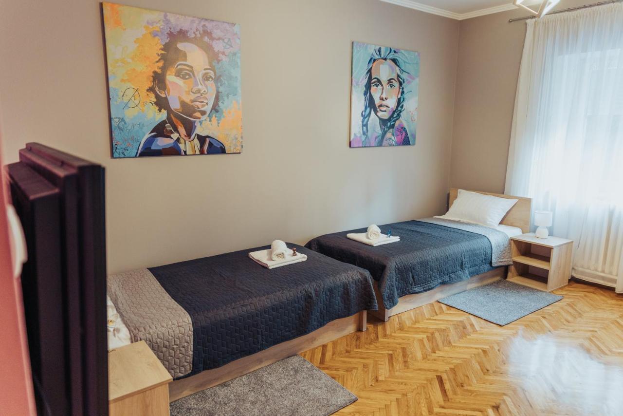 Appartement DuMalux Velvet à Subotica Extérieur photo